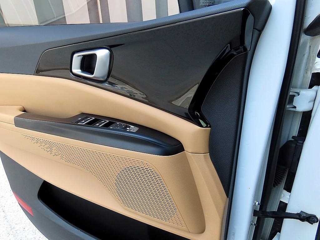 KIA Carnival 2023 Blanco - Importación desde Corea - HF Imports Iquique - Foto 13