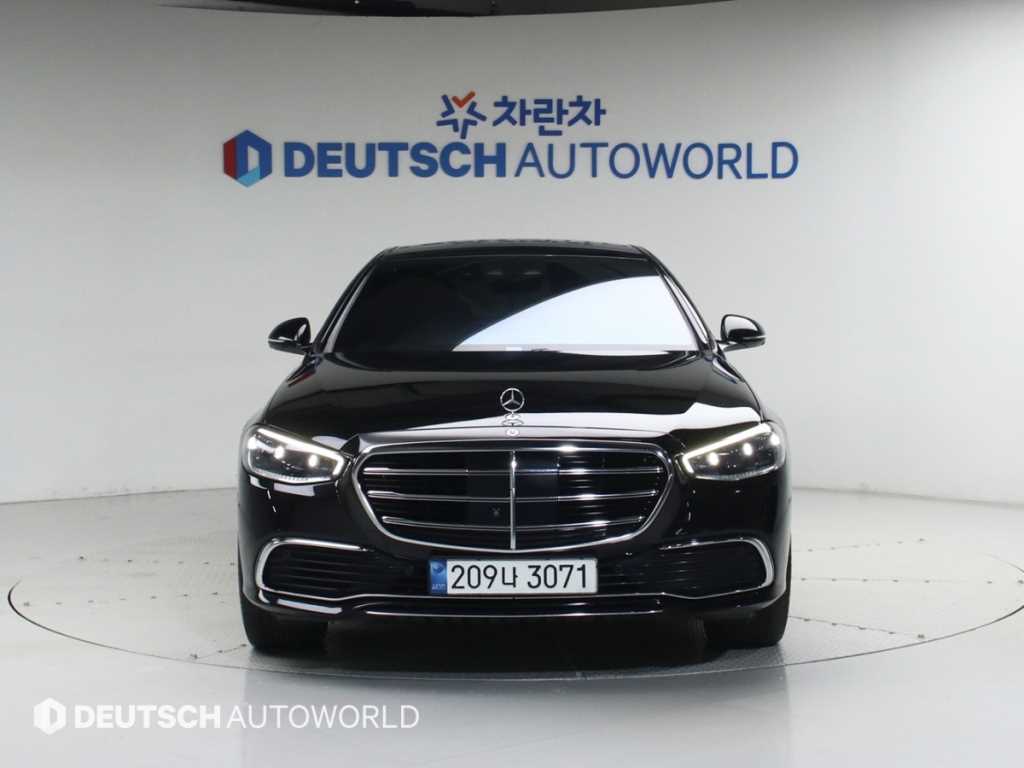 Mercedes Benz S Class - Vista 3