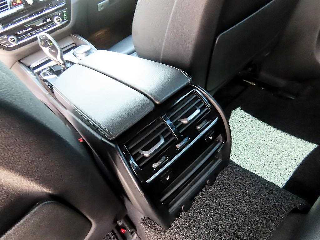 BMW 5 Series 2018 Blanco - Importación desde Corea - HF Imports Iquique - Foto 16