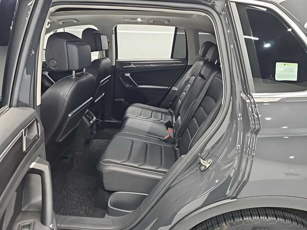 Volkswagen Tiguan - Vista 12