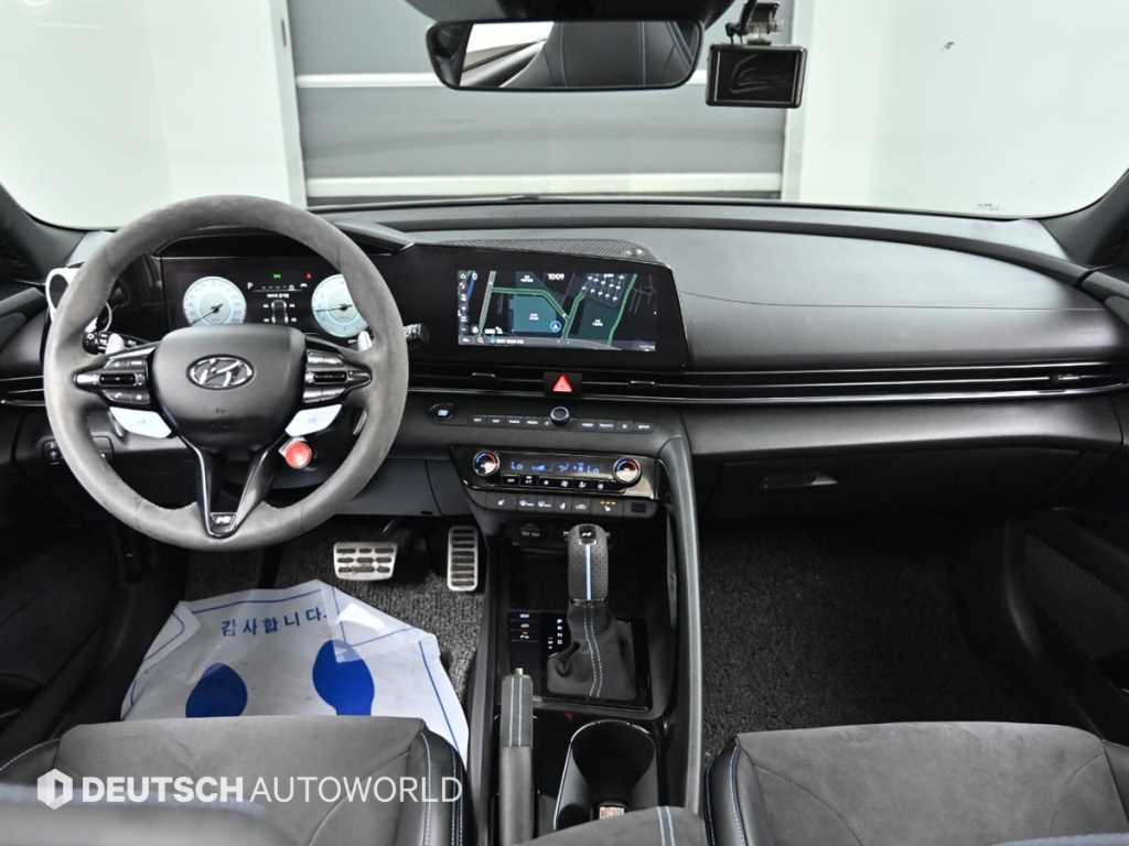 HYUNDAI Avante - Vista 7