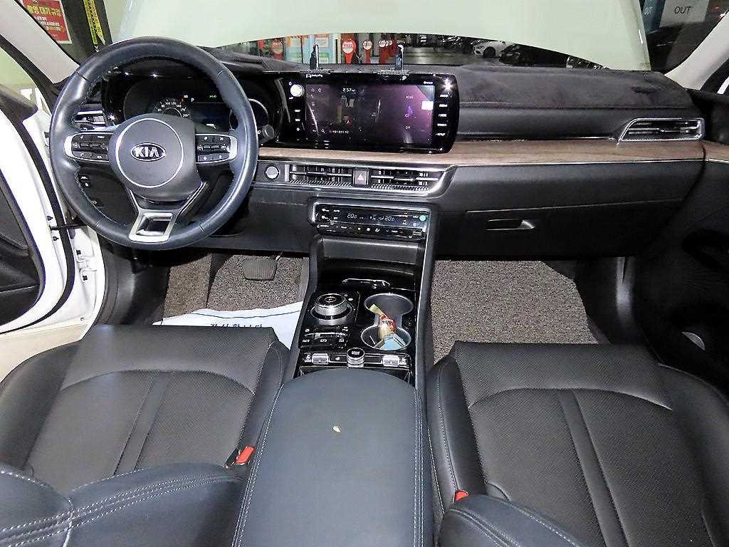 KIA K5 - Vista 10