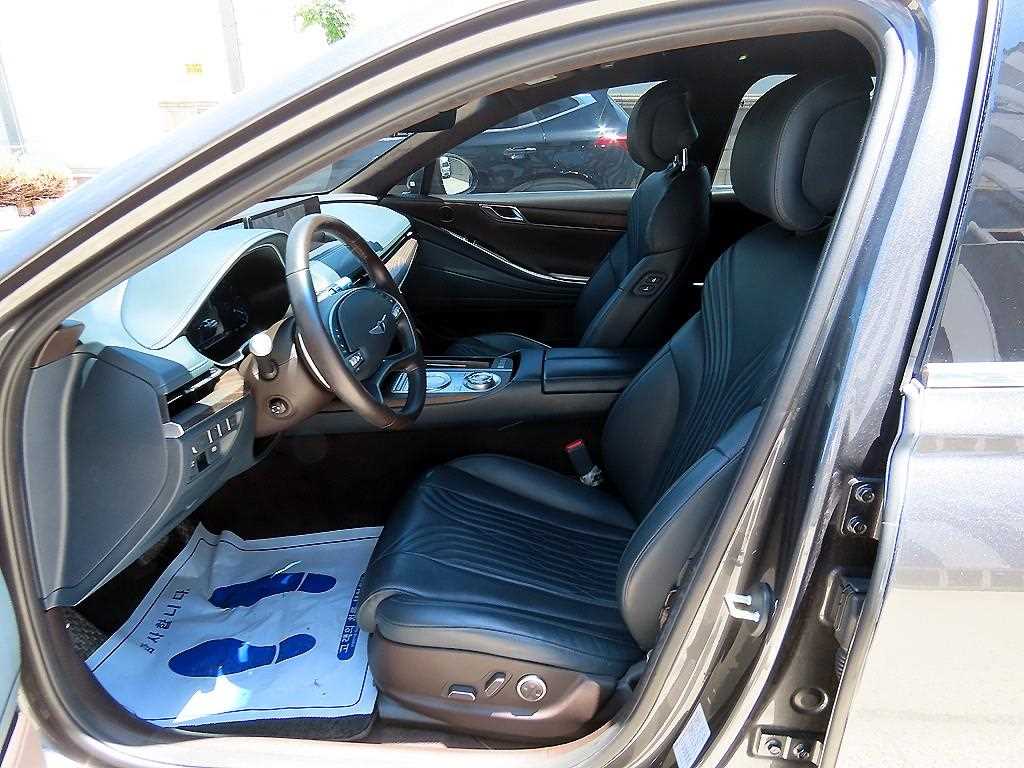Genesis G80 - Vista 5