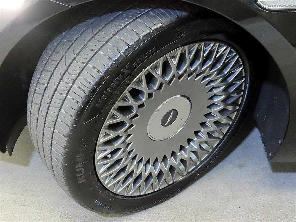 Genesis G90 2019 Negro - Importación desde Corea - HF Imports Iquique - Foto 20