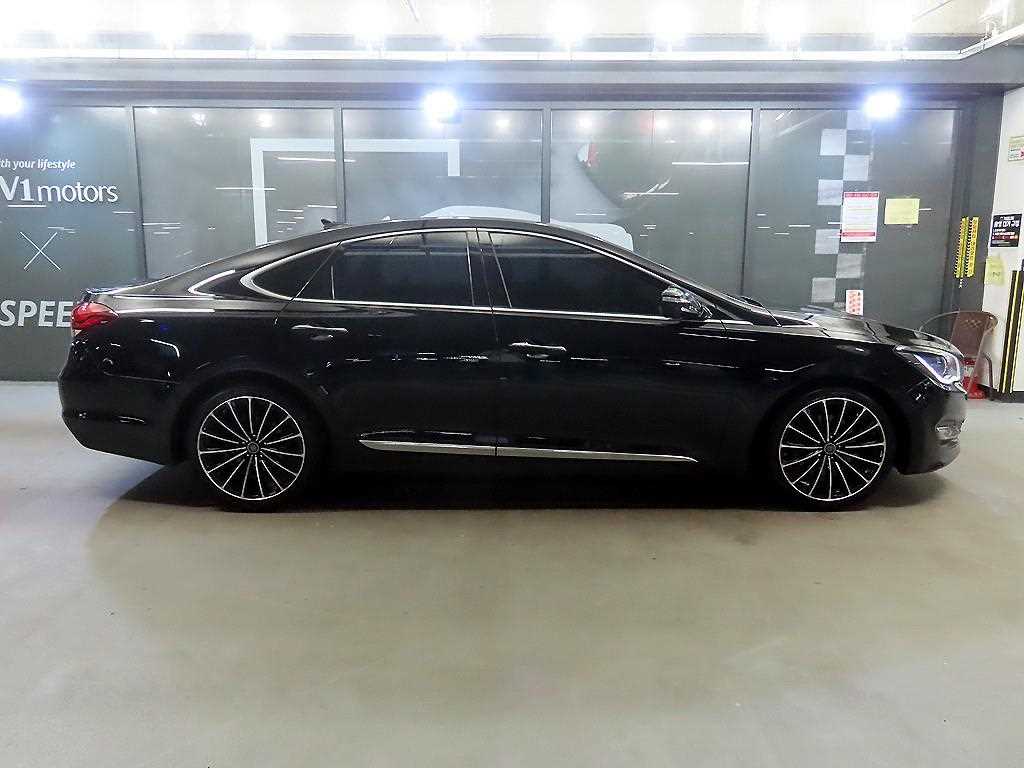 HYUNDAI Aslan - Vista 3