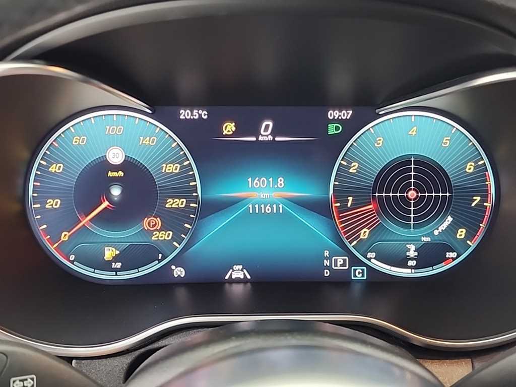 Mercedes Benz C Class - Vista 6