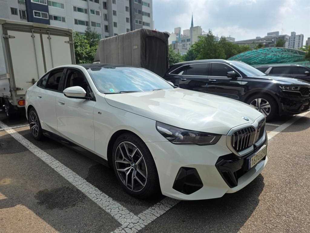 BMW 5 Series - Vista 2