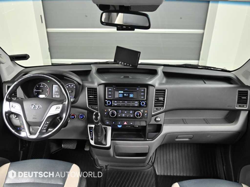 HYUNDAI Solati - Vista 7