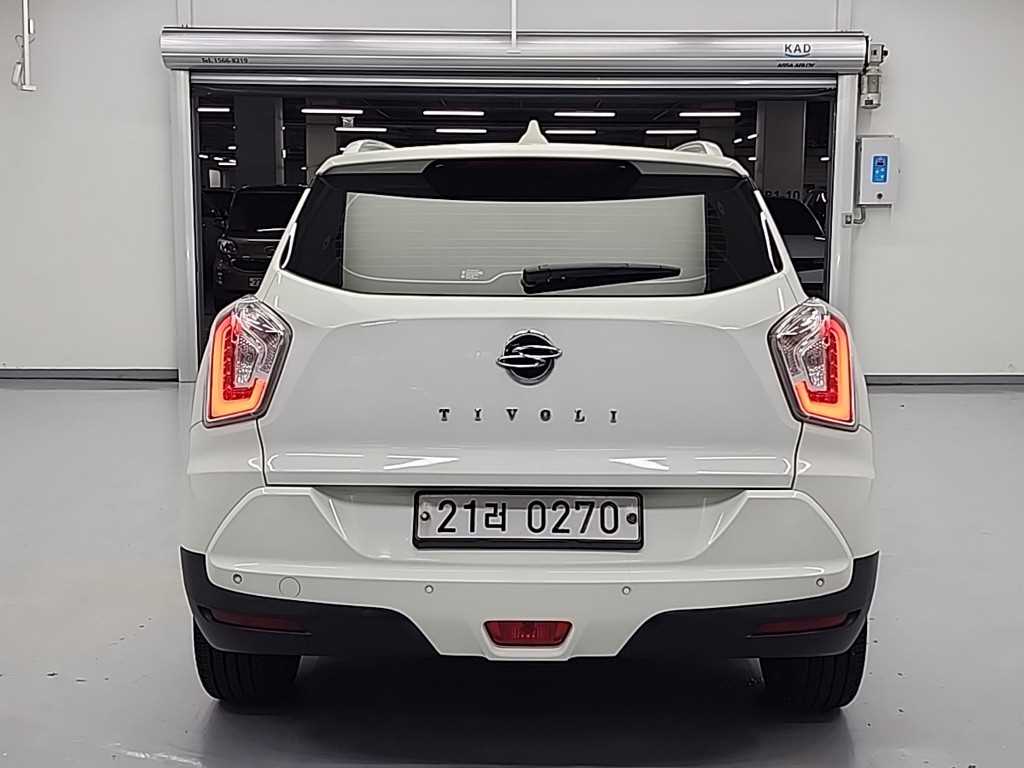 Ssangyong Tivoli - Vista 3