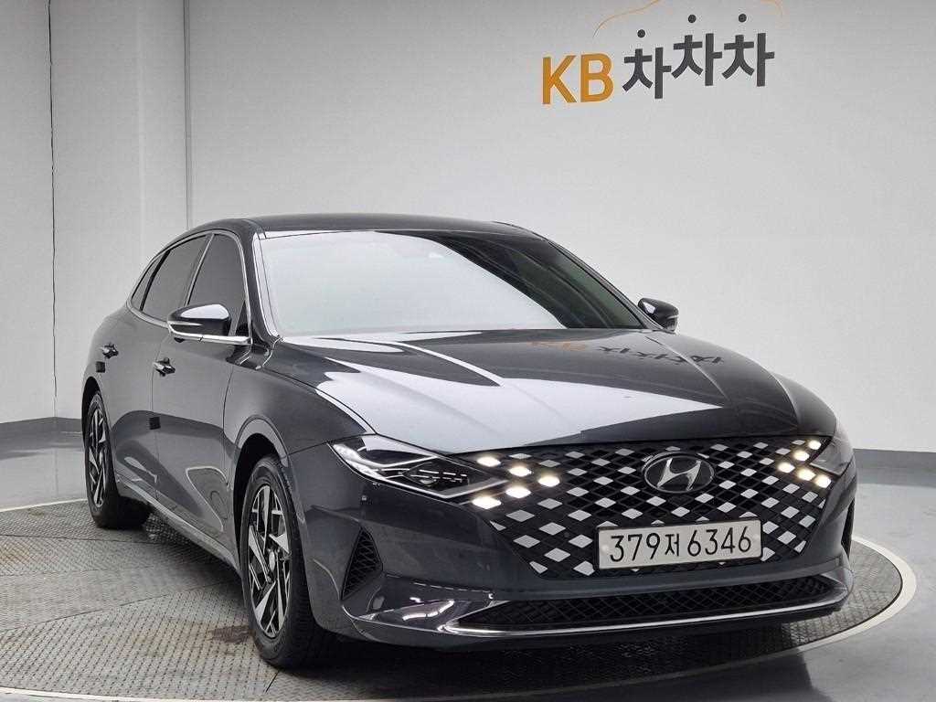 HYUNDAI Grandeur - Vista 4
