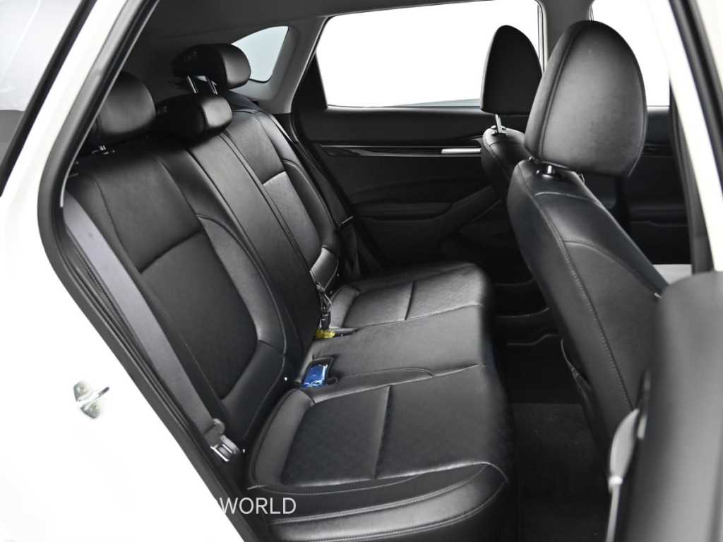 KIA Seltos - Vista 12