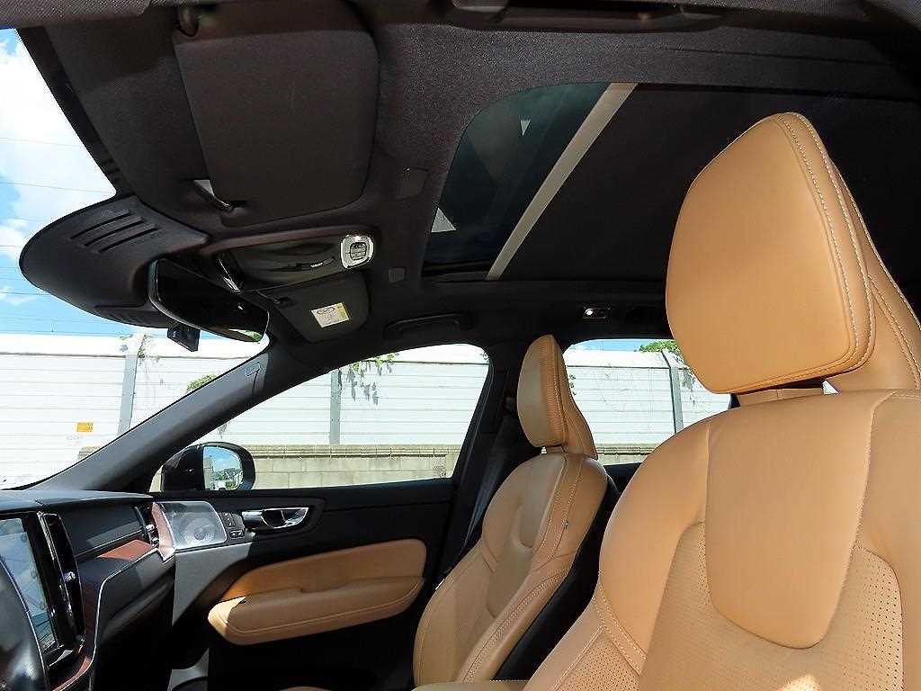 Volvo XC60 2021 Negro - Importación desde Corea - HF Imports Iquique - Foto 16