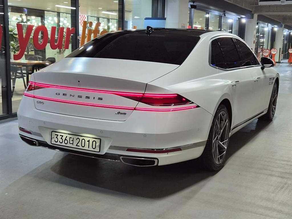 Genesis G90 - Vista 4