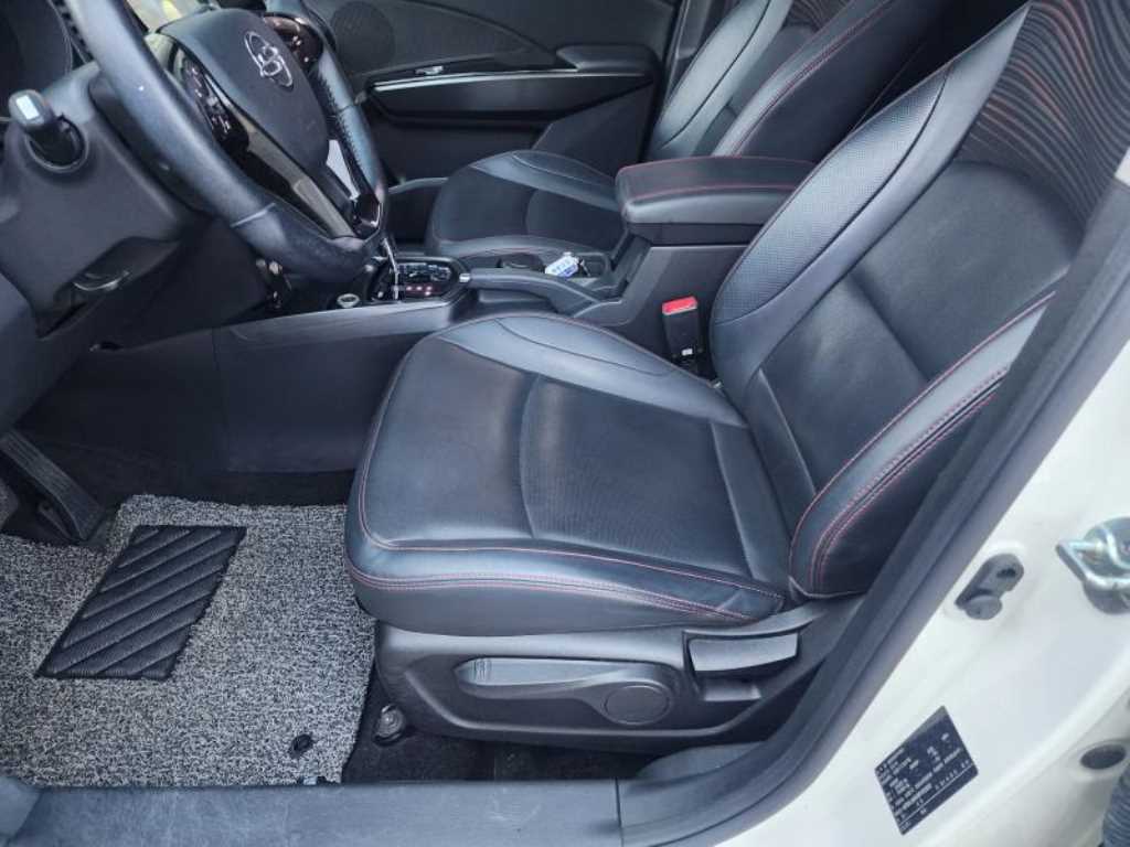 Ssangyong Tivoli 2017 - Importación desde Corea - HF Imports Iquique - Foto 16