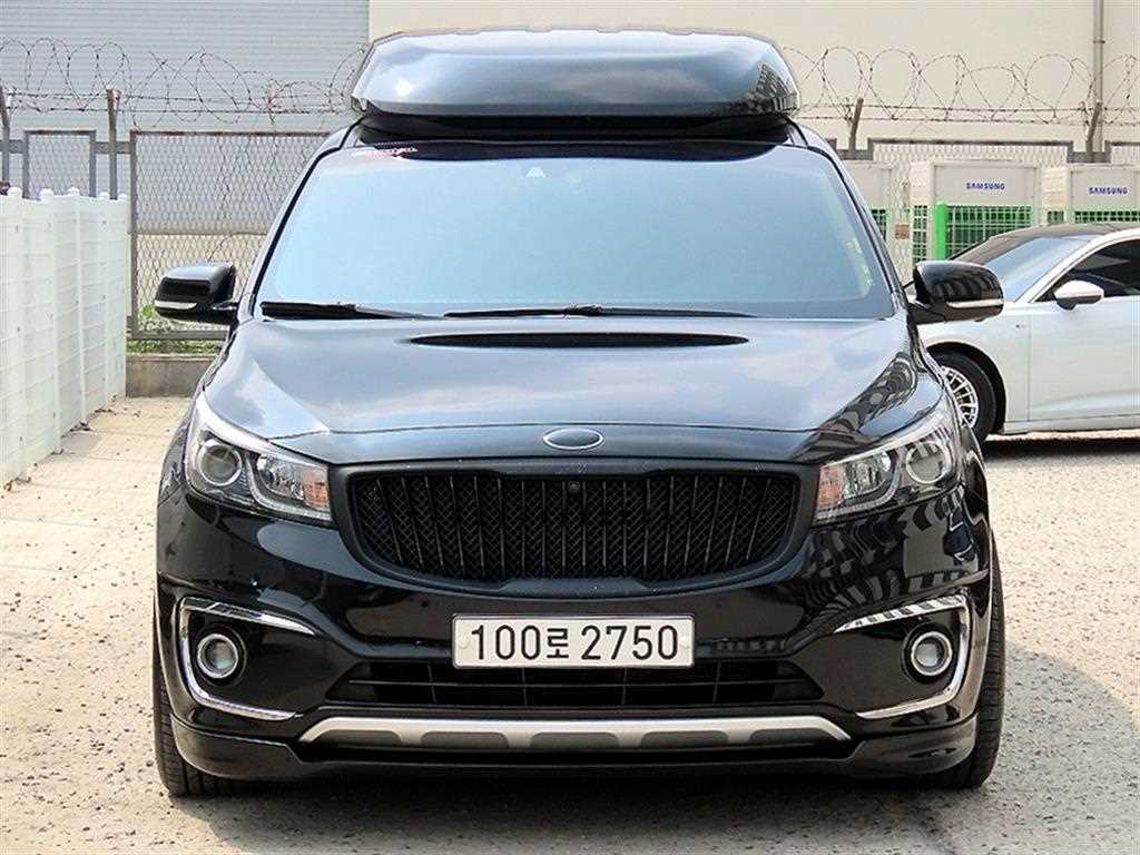 KIA Carnival 2016 Negro - Importación desde Corea - HF Imports Iquique - Foto 1