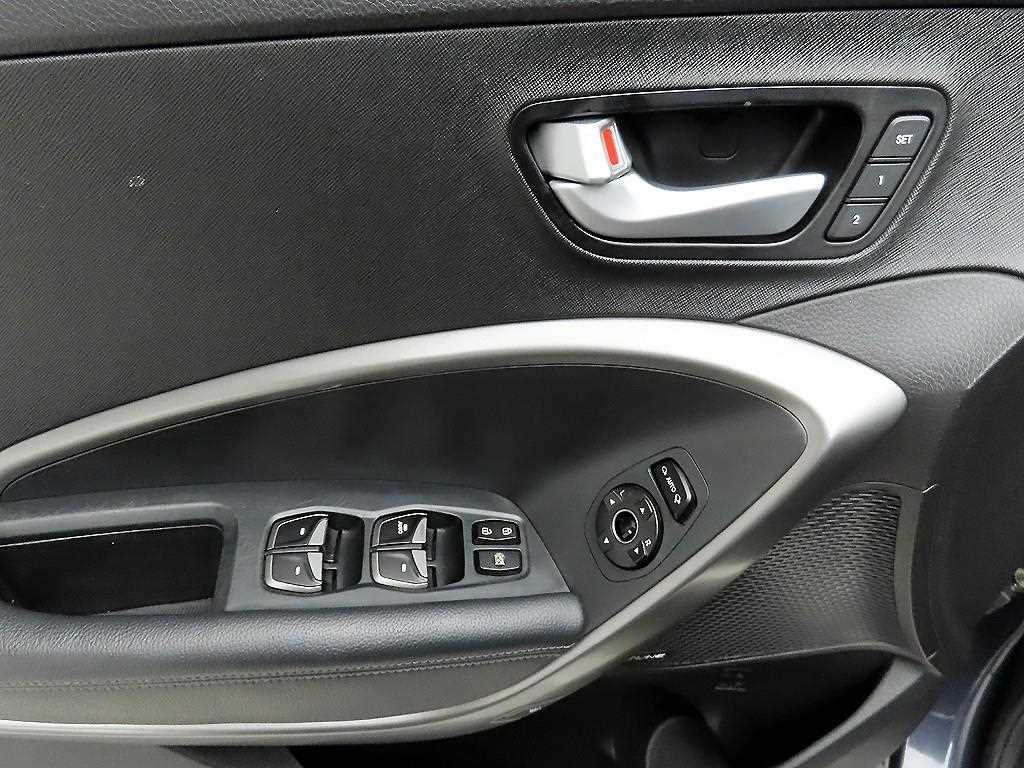 HYUNDAI Maxcruz - Vista 11