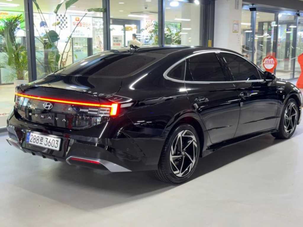 HYUNDAI Sonata - Vista 4