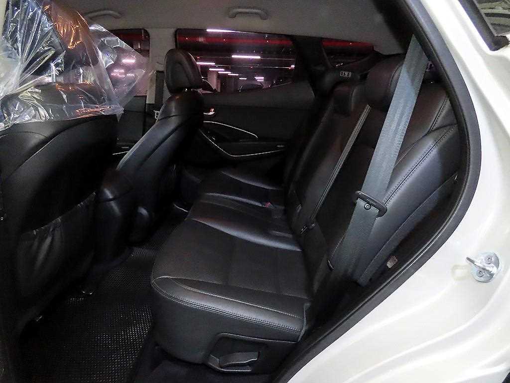 HYUNDAI Santa Fe - Vista 7