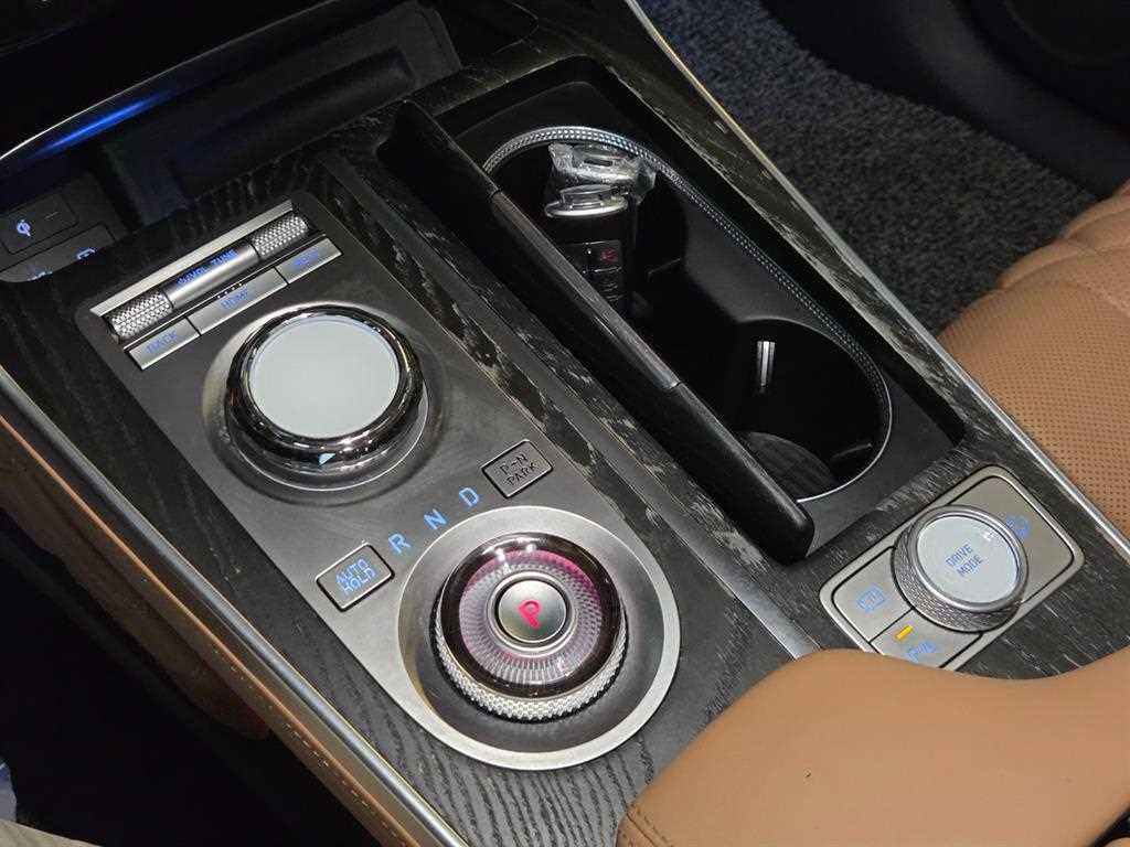 Genesis GV80 2023 Blanco - Importación desde Corea - HF Imports Iquique - Foto 16