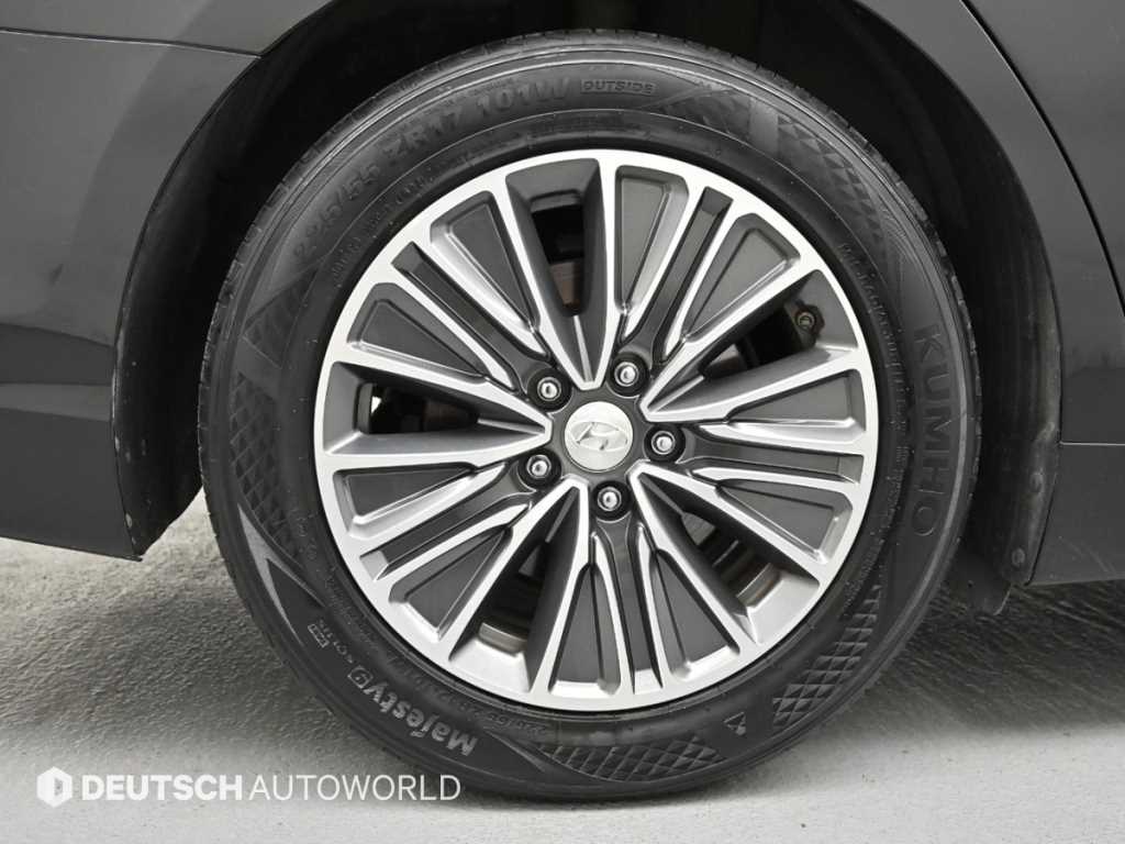 HYUNDAI Grandeur - Vista 5