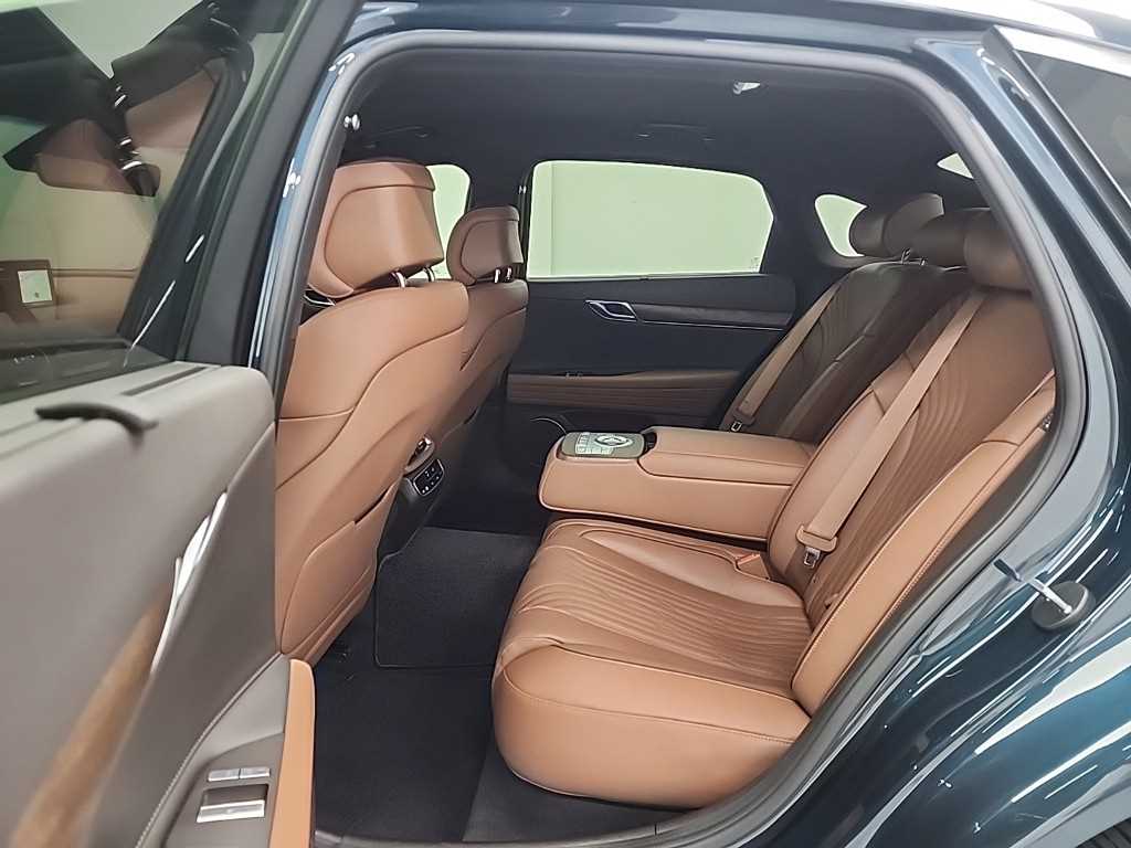 Genesis G80 - Vista 12