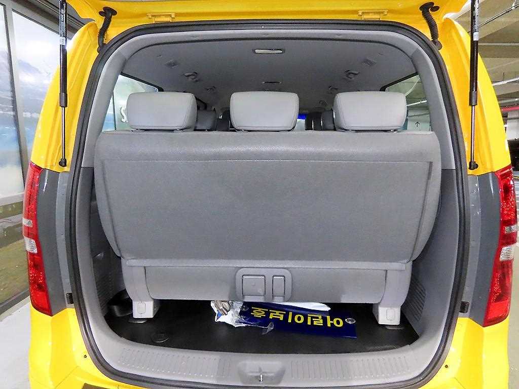 HYUNDAI Starex 2021 Amarillo - Importación desde Corea - HF Imports Iquique - Foto 15