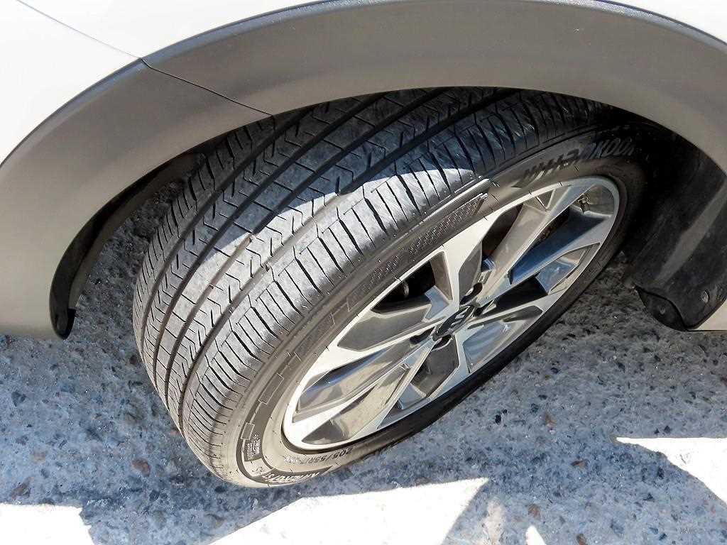 KIA Stonic 2018 Blanco - Importación desde Corea - HF Imports Iquique - Foto 20