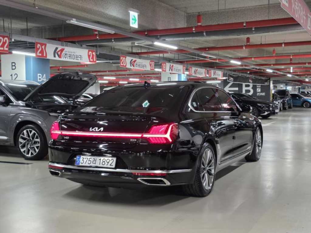 KIA K9 - Vista 4