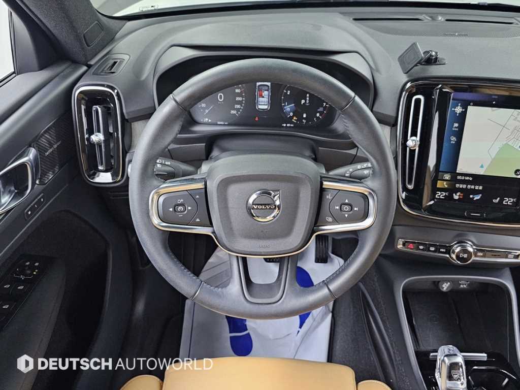 Volvo XC40 2021 Blanco - Importación desde Corea - HF Imports Iquique - Foto 13