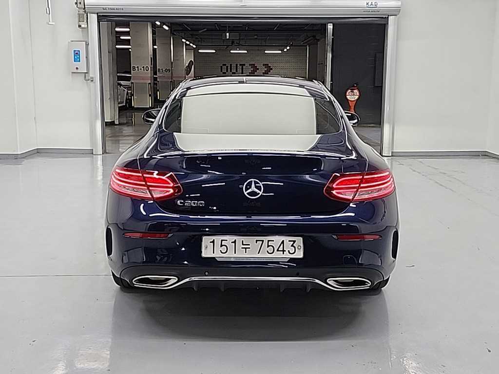 Mercedes Benz C Class - Vista 3