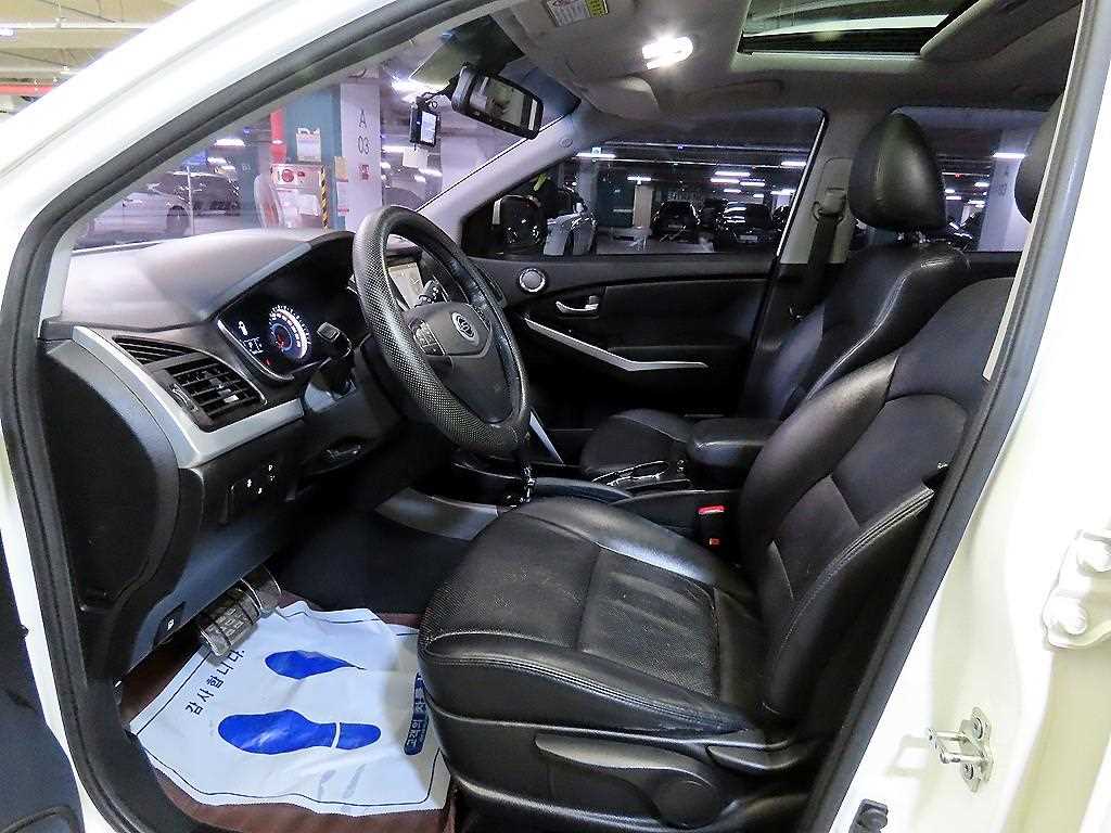 Ssangyong Korando - Vista 6