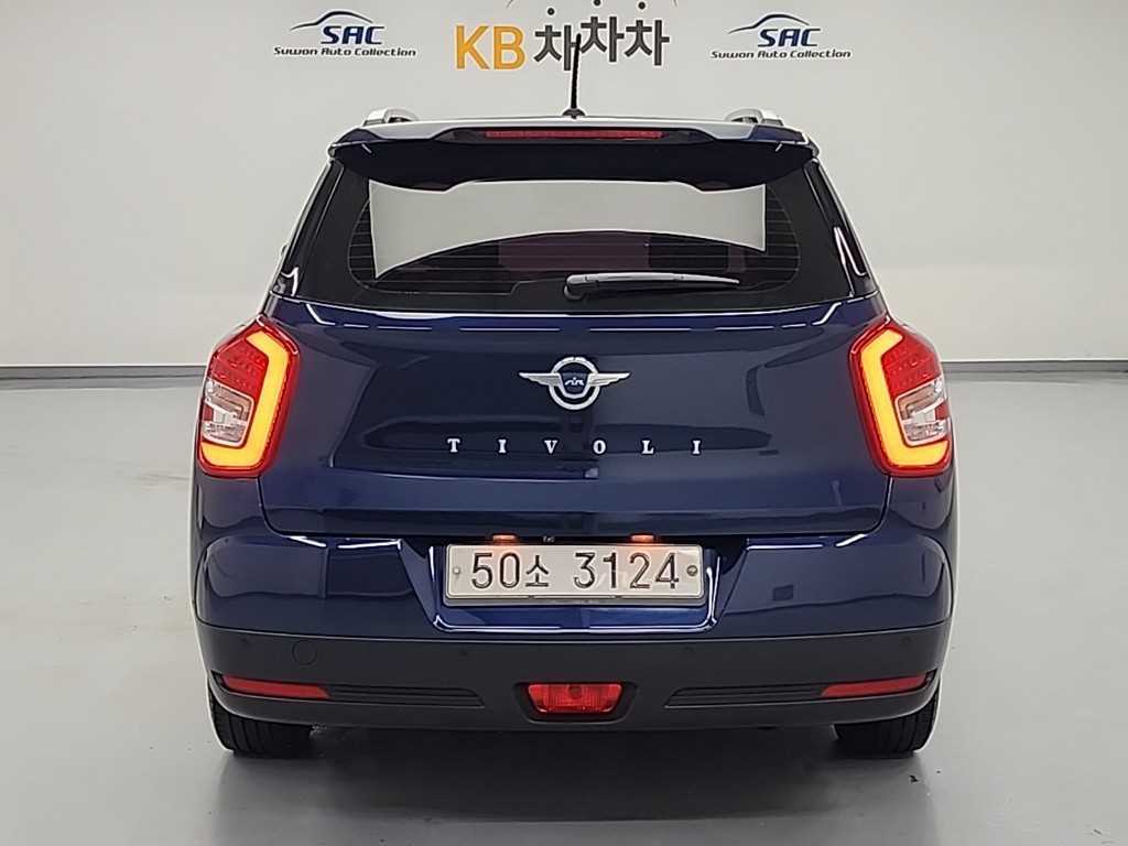 Ssangyong Tivoli - Vista 3
