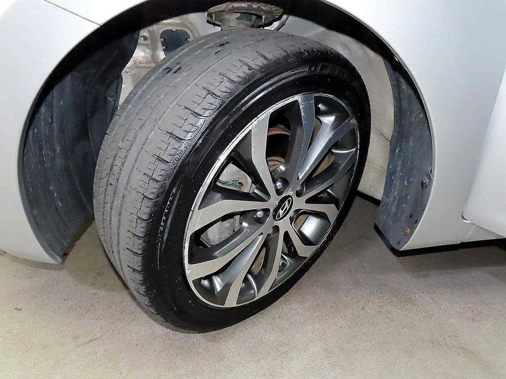 HYUNDAI Avante 2013 Plateado - Importación desde Corea - HF Imports Iquique - Foto 19