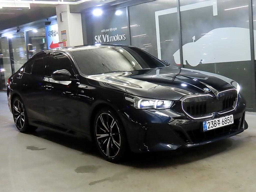 BMW 5 Series 2025 Negro - Importación desde Corea - HF Imports Iquique - Foto 1