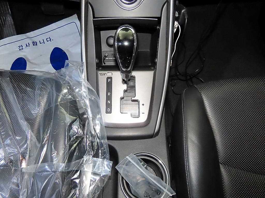 HYUNDAI Avante - Vista 12