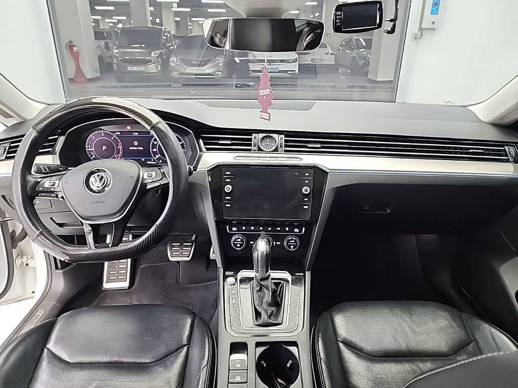 Volkswagen Arteon - Vista 7
