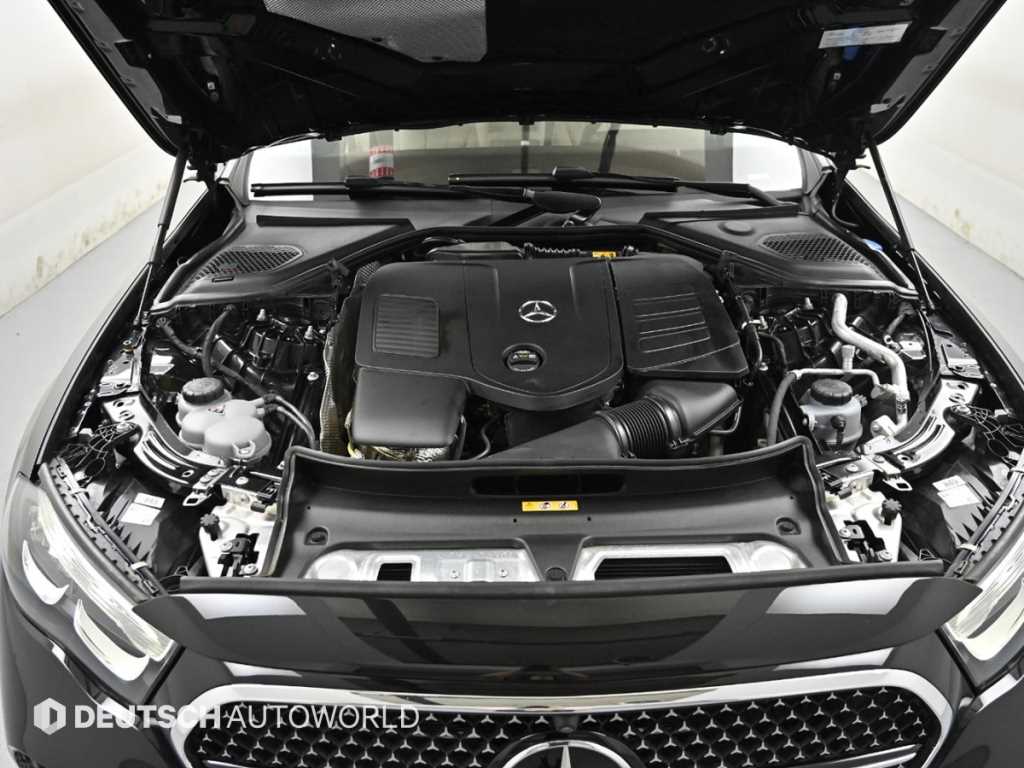 Mercedes Benz E class - Vista 6