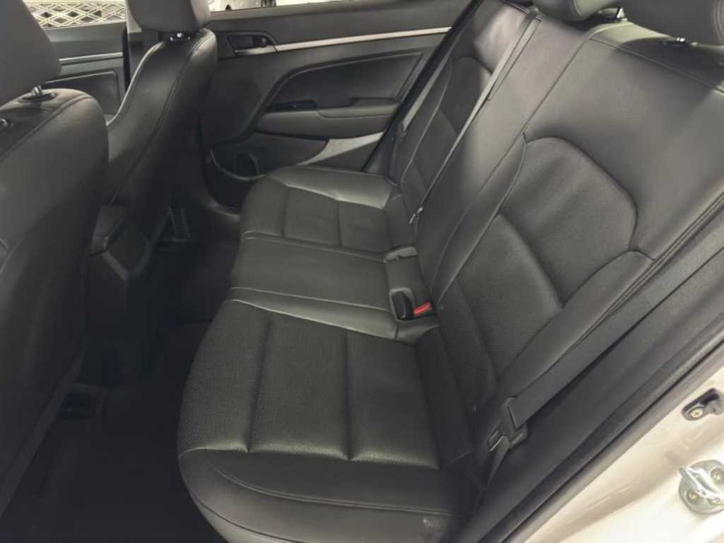 HYUNDAI Avante 2018 - Importación desde Corea - HF Imports Iquique - Foto 17