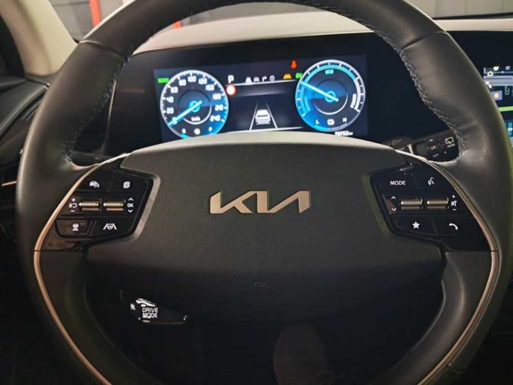 KIA Niro - Vista 9