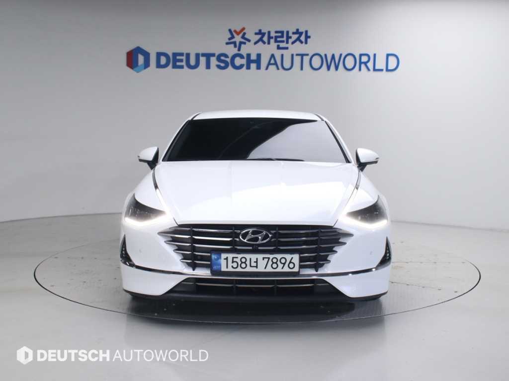 HYUNDAI Sonata 2022 Blanco - Importación desde Corea - HF Imports Iquique - Foto 1