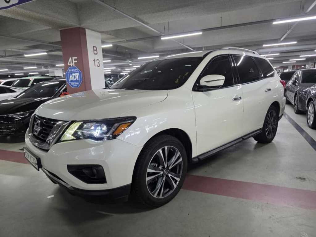 Nissan Pathfinder - Vista 4