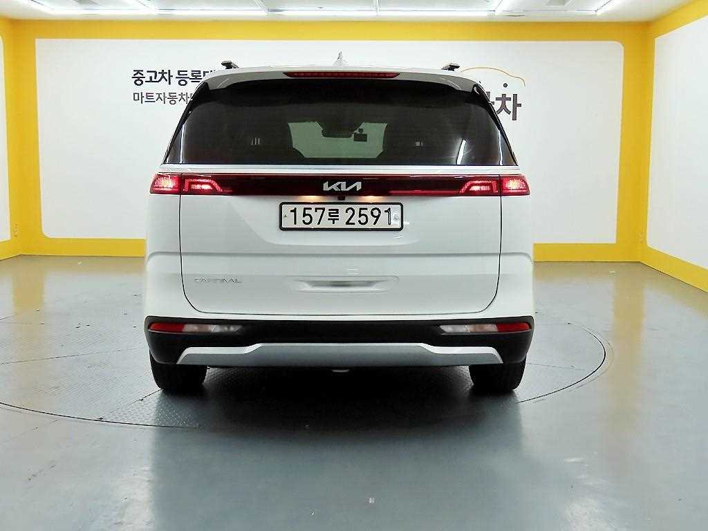 KIA Carnival - Vista 3
