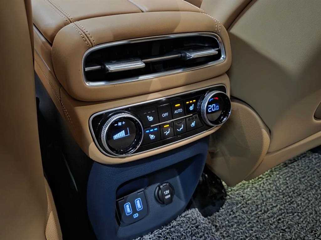 Genesis GV80 2023 Blanco - Importación desde Corea - HF Imports Iquique - Foto 18