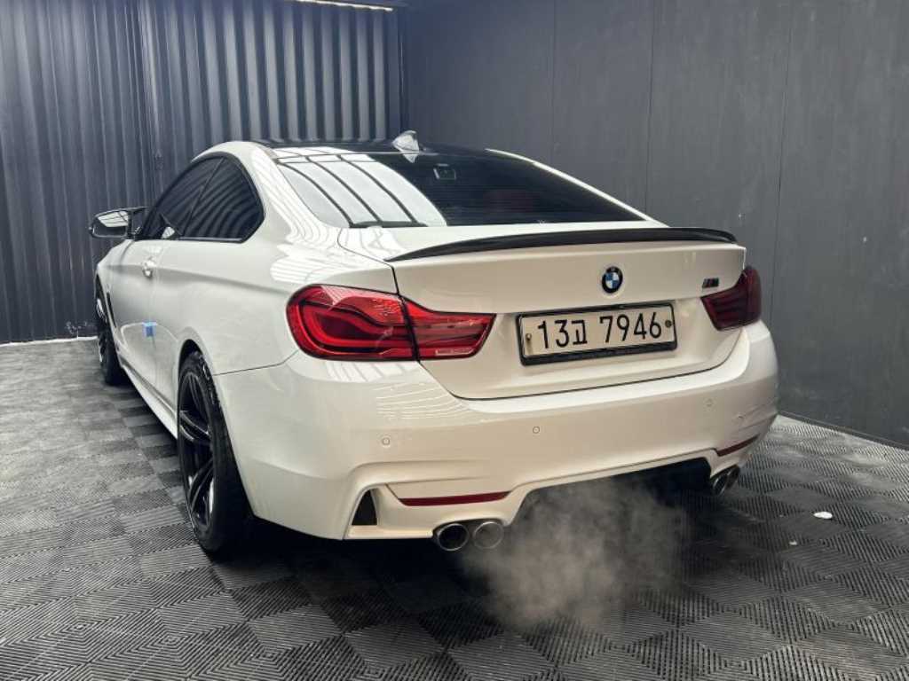 BMW 4 Series - Vista 4