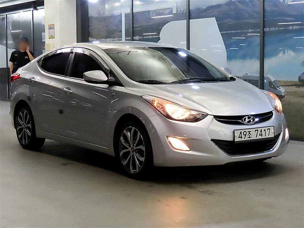 HYUNDAI Avante 2013 Plateado - Importación desde Corea - HF Imports Iquique - Foto 1