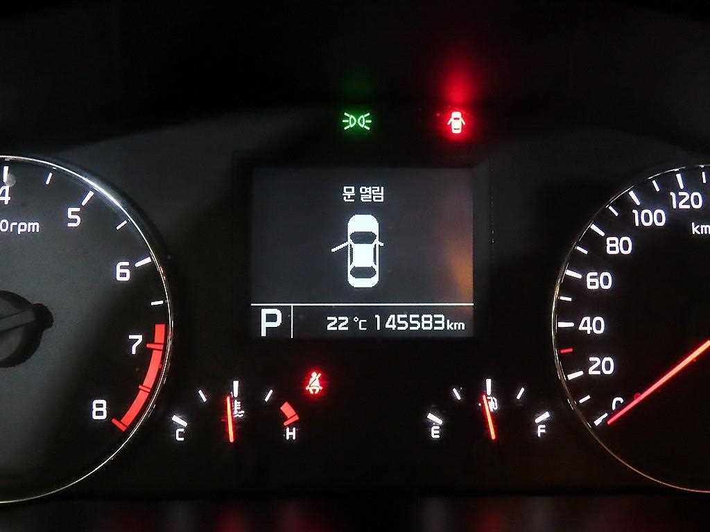 KIA K7 - Vista 9
