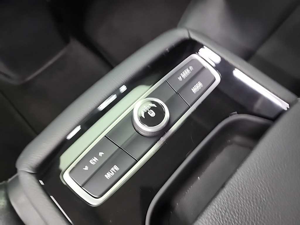 KIA K7 2016 Gris - Importación desde Corea - HF Imports Iquique - Foto 15