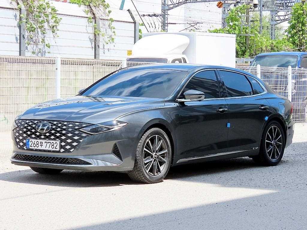 HYUNDAI Grandeur - Vista 3
