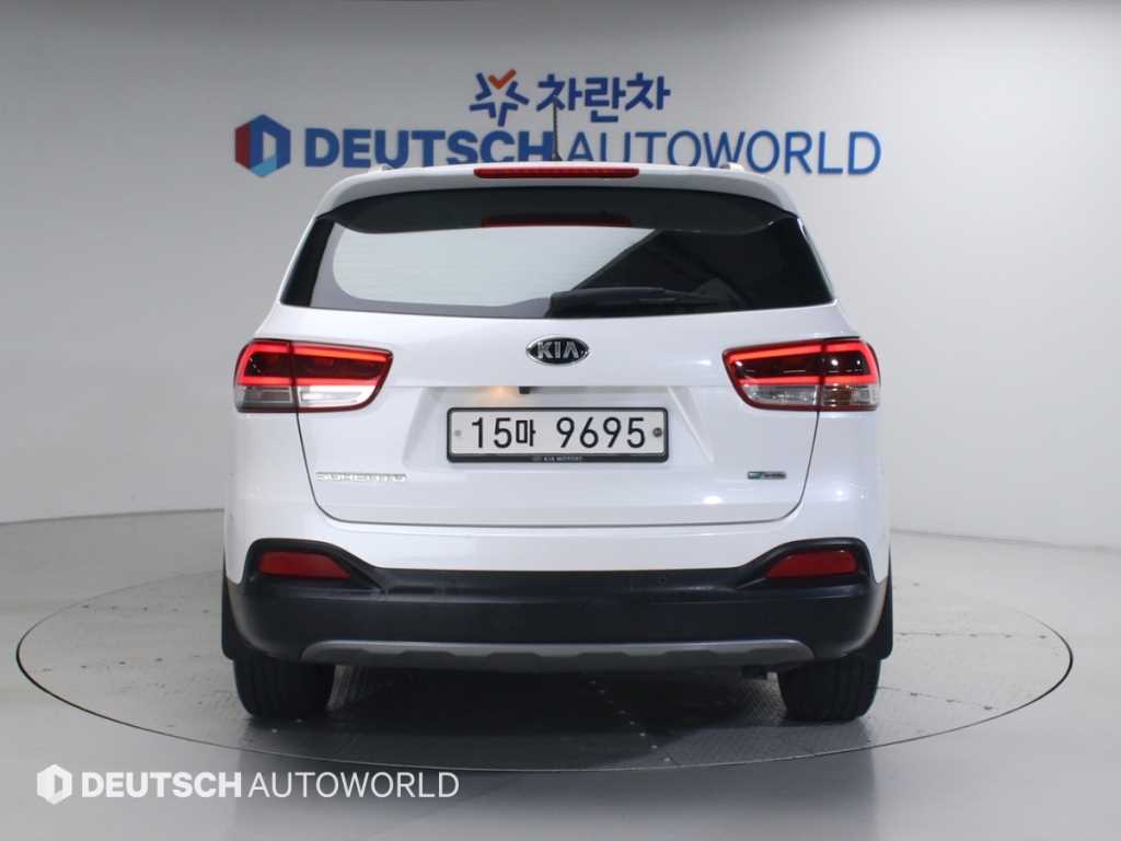 KIA Sorento - Vista 4