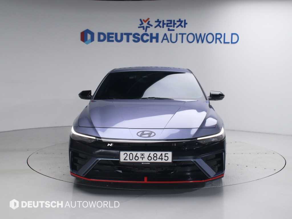HYUNDAI Avante - Vista 3